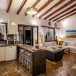 Villa The Gift Sani *